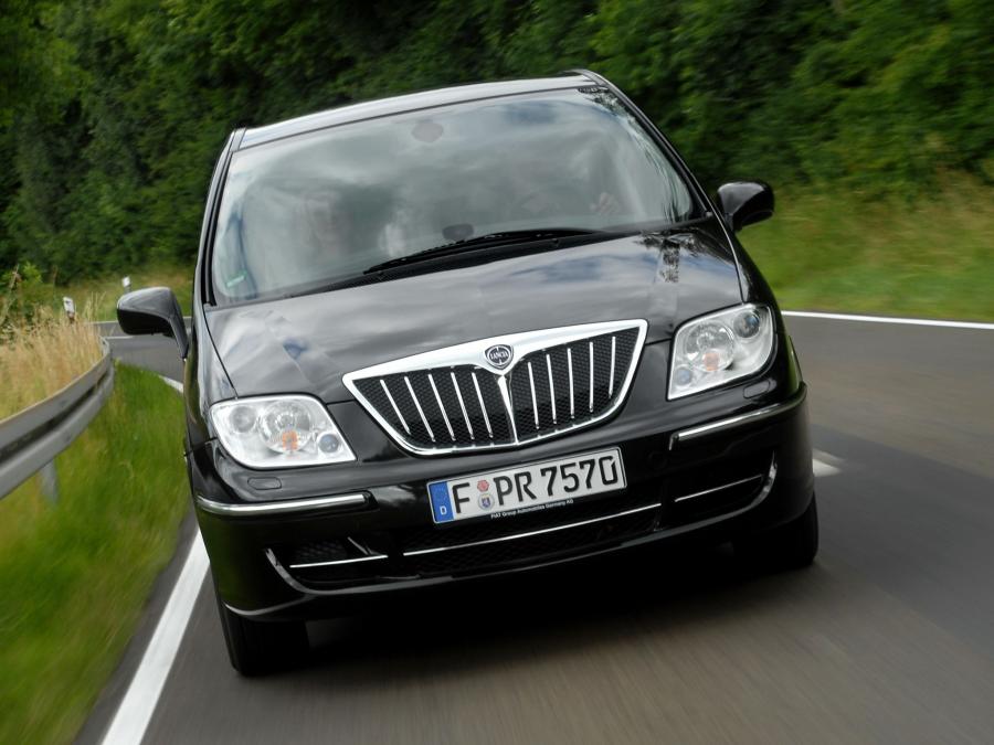  Lancia Phedra 2008 года  (фото 16 из 16)